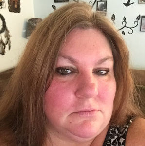 Meet your Posher, Lorraine